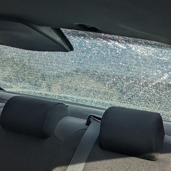 Ricky's Auto Glass - Rear Windshield that had to be replaced. - Auto Glass Services Near Me - Rosemead, California