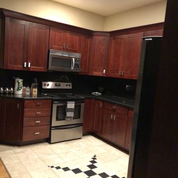 Barsala - Full kitchen stocked with dishes, utensils, cleaning supplies, etc. - Vacation Rentals Near Me - Seattle, Washington