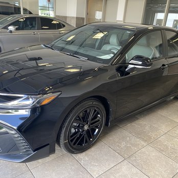 Earnhardt Toyota - Car Dealers Near Me - Mesa, Arizona