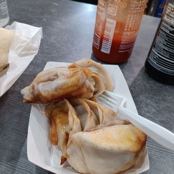 North Dumpling 北方鍋貼 - 10 dumplings under $5 - Noodles Near Me - New York, New York