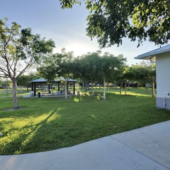 North Trail Park - Parks Near Me - Miami, Florida North Trail Park - Parks Near Me - Miami, Florida
