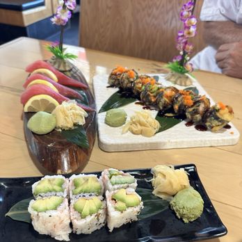 WZ Poke And Ramen - Avocado Roll, Dragon Roll, Tuna - Poke Near Me - Prescott, Arizona WZ Poke And Ramen - Avocado Roll, Dragon Roll, Tuna - Poke Near Me - Prescott, Arizona