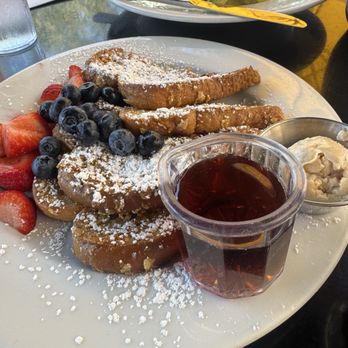 Brekkies - Breakfast & Brunch Near Me - Solvang, California