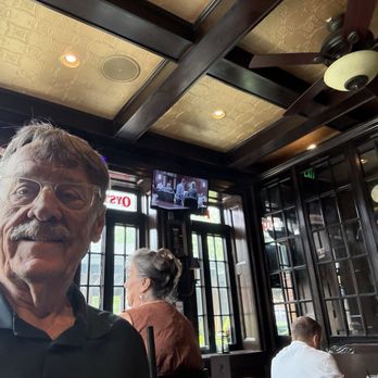 Mama's on the Half Shell - King of Nothing - Bars Near Me - Baltimore, Maryland