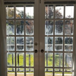 Shine Window & Holiday Care - Cedar Park - This is just one of many areas. They all looked about the same quality.