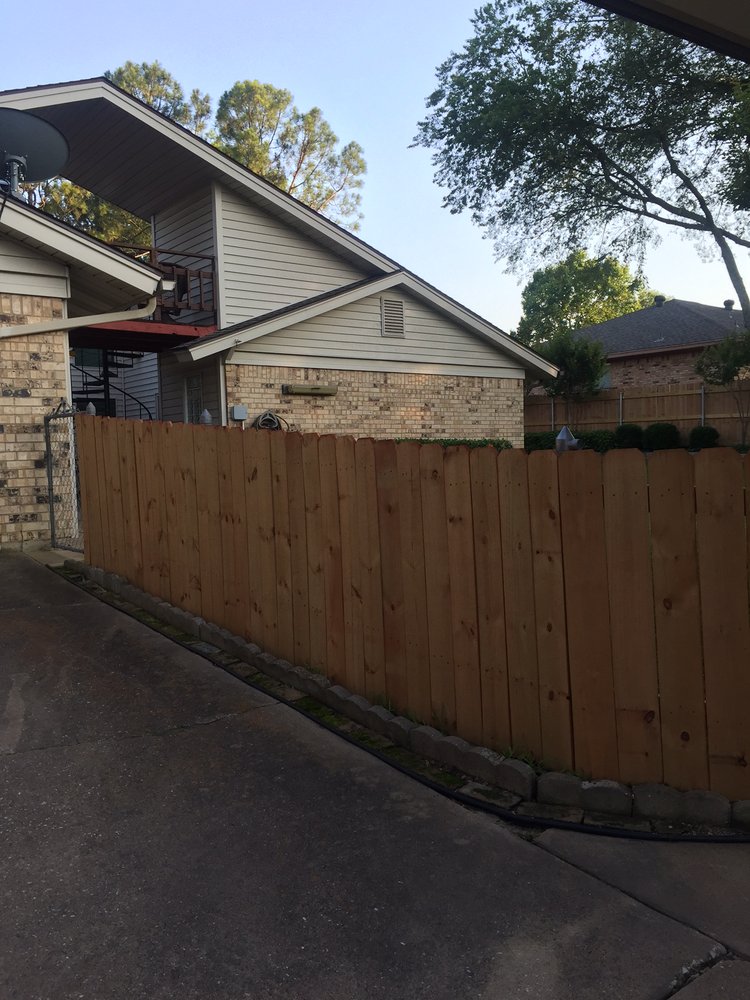 Slide of Lone Star Tree & Roofing Services