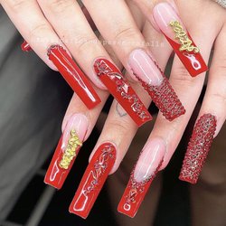 Royal Nails & Spa