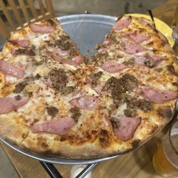 Shorty’s Pizza Shack - 14" The Momma
