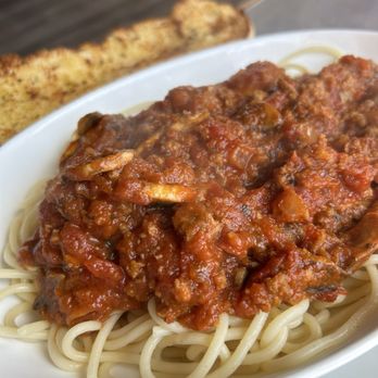 Chicago Pizza And Grill - Pasta meat sauce and mushrooms - Pizza Near Me - Arlington, Texas Chicago Pizza And Grill - Pasta meat sauce and mushrooms - Pizza Near Me - Arlington, Texas