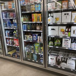 Putnam Plaza Super Liquors