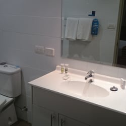 Mercure Centro Hotel - Bathroom at Mercure Centro Port Macquarie