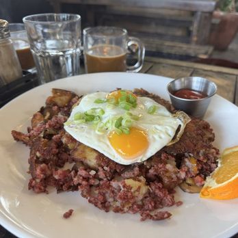 Portal Oakland - Corned Beef Hash - New American Near Me - Oakland, California Portal Oakland - Corned Beef Hash - New American Near Me - Oakland, California