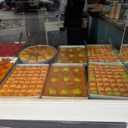 Emirgan Sütiş