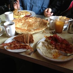 Sweet Sue's Country Diner - Best breakfast around. Pancakes as big as hub caps