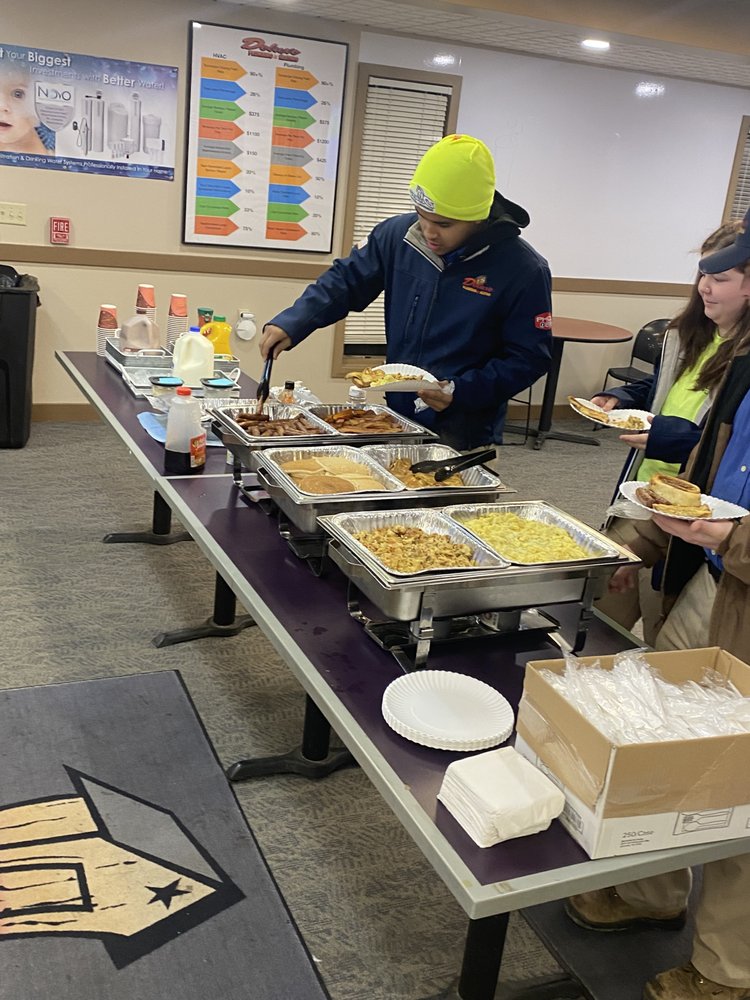 Slide of Deluxe Plumbing & Heating