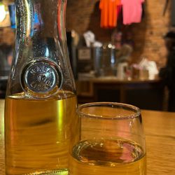 Pete's Pizza & Tap House - Carafe of fume blanc $17