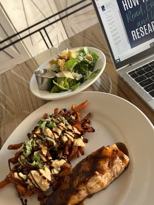 Oliver's Corner Bistro by null