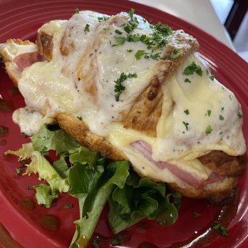 La Croquantine de matthieu - Croissant toast with ham, cheese and bechamel - Bakeries Near Me - Doral, Florida La Croquantine de matthieu - Croissant toast with ham, cheese and bechamel - Bakeries Near Me - Doral, Florida
