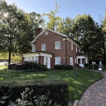 Billy Graham Library - The house Billy Graham grew up in. - Libraries Near Me - Charlotte, North Carolina