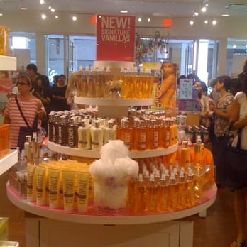 Bath & Body Works - grand opening May 2011 - Cosmetics & Beauty Supply Near Me - Honolulu, Hawaii Bath & Body Works - grand opening May 2011 - Cosmetics & Beauty Supply Near Me - Honolulu, Hawaii