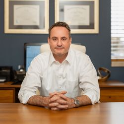 Dean & Camper - Pensacola car accident attorney Shane Dean has over 24 years experience representing injured accident victims. No fees/costs unless we win!