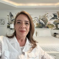 Island House Resort Hotel