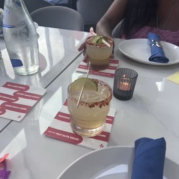 Dakota’s On The Cove - Cocktail Bars Near Me - Bronx, New York
