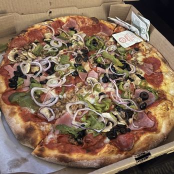 Mozza Pizza Restaurant - Supreme - Pizza Near Me - Huntsville, Alabama Mozza Pizza Restaurant - Supreme - Pizza Near Me - Huntsville, Alabama