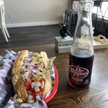 Coop N’ Ellie’s - Sandwiches Near Me - Seguin, Texas Coop N’ Ellie’s - Sandwiches Near Me - Seguin, Texas