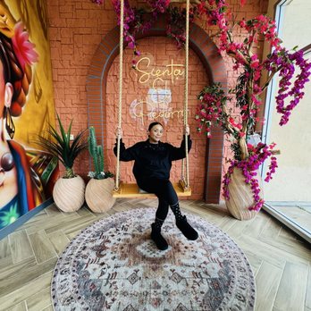 Con Azucar Cafe - Cute little photo opportunity. No swinging but sitting absolutely fine. - Coffee & Tea Near Me - Hayward, California Con Azucar Cafe - Cute little photo opportunity. No swinging but sitting absolutely fine. - Coffee & Tea Near Me - Hayward, California