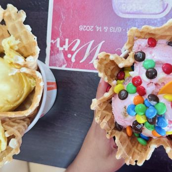 Sharetea Georgetown - Waffle cup ice creams - mango and strawberry - Bubble Tea Near Me - Georgetown, Texas Sharetea Georgetown - Waffle cup ice creams - mango and strawberry - Bubble Tea Near Me - Georgetown, Texas
