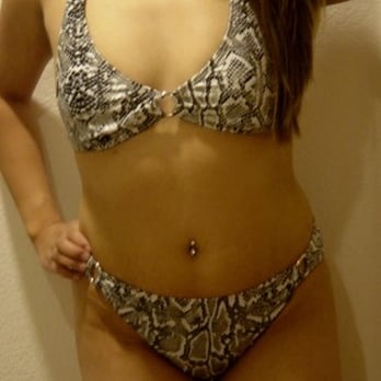 Lucky Van's Tattoo - *Navel Piercing by Lucky* - Tattoo Near Me - San Francisco, California