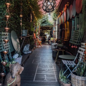 FiG Curated Living - Flowers & Gifts Near Me - Ojai, California FiG Curated Living - Flowers & Gifts Near Me - Ojai, California