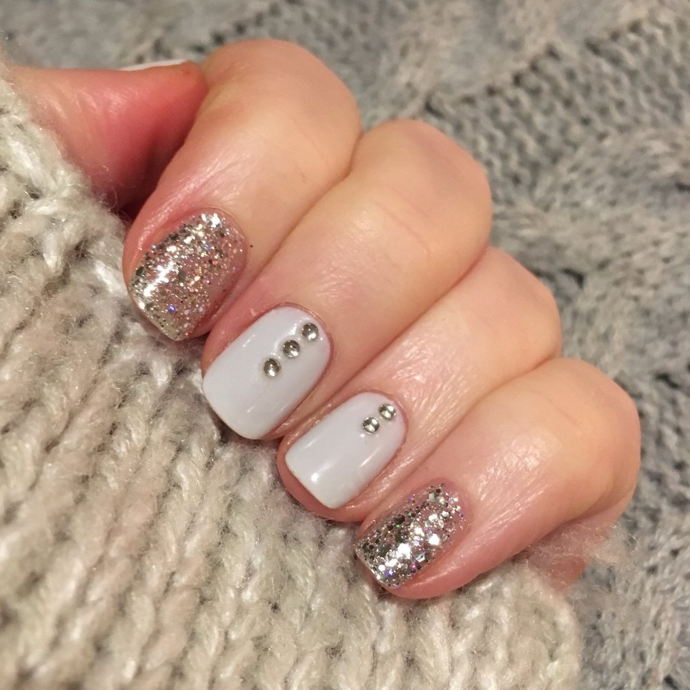 Classic Nails - Nail Salons Near Me - Simsbury, Connecticut