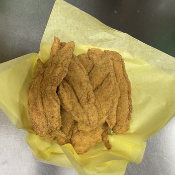 Cris Las Palmas - Cat fish - Seafood Near Me - Oakland, California