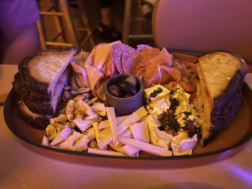 MARGOT NATURAL WINE Updated October 2024 78 Photos & 50 Reviews