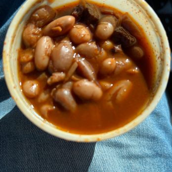 Canyons Barbeque - Beans be good but I do like my bbq beans sweet like they have it. Just sweet enough but not too sweet. Look at those chunks of meat. Mmmmmmm - Barbeque Near Me - Castro Valley, California