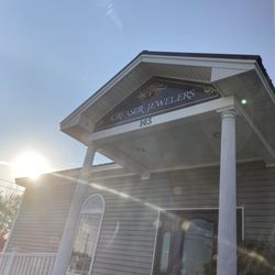 Creaser Jewelers - Outside
