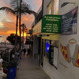 Exterior outside entrance of Manhattan Pizzeria - Order window - Manhattan Beach, California Exterior outside entrance of Manhattan Pizzeria - Order window - Manhattan Beach, California