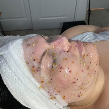 Lisa Christine Beauty - Skin Care Near Me Lisa Christine Beauty - Skin Care Near Me