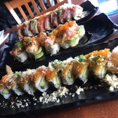 Foto de The Room Sushi Bar - Los Angeles, CA, Estados Unidos. The Room Special Roll, Zumba Zumba Roll, Sexy Lady Roll