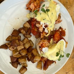 Lobster Eggs Benedict