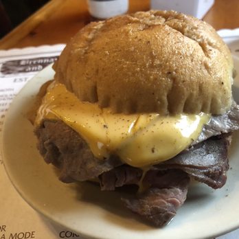 Brennan & Carr - Famed roast beef with cheese sandwich. - American Near Me - Brooklyn, New York