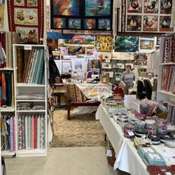 Missouri Country Quilts - Panels, precuts, blenders