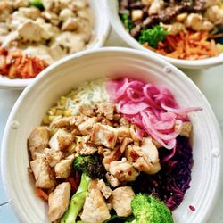 BIBIBOP Asian Grill - Build your own bowl