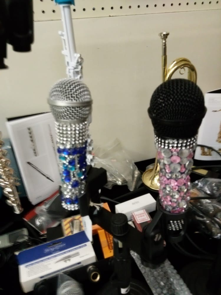 CITY FLEA MARKET Updated August 2024 4236 Natural Bridge Ave, Saint