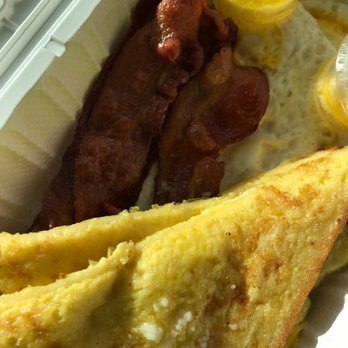 Best Drive-In - Bacon eggs French toast - Fast Food Near Me - Honolulu, Hawaii