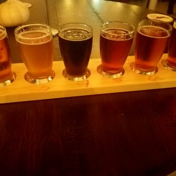 Platypus Brewing - Flight of Six. Loved the Amber Ale and IPA - Breweries Near Me - Houston, Texas Platypus Brewing - Flight of Six. Loved the Amber Ale and IPA - Breweries Near Me - Houston, Texas