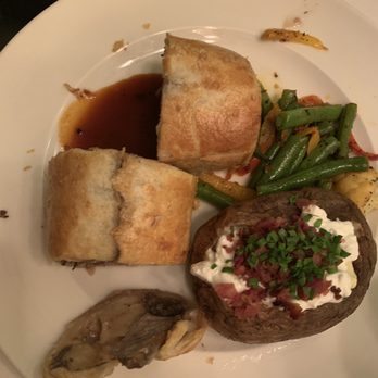 Hy's Steak House - Beef Wellington - Steakhouses Near Me - Honolulu, Hawaii