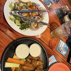 Linwood Inn Taphouse and Pizza - Large House Salad, Buffalo Wings